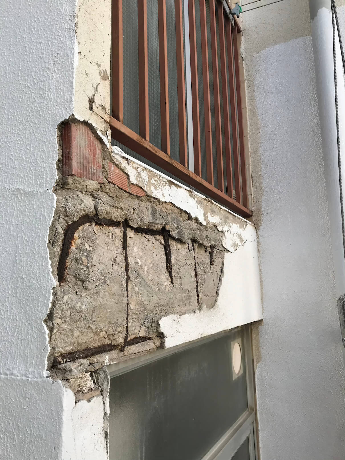 Pintura terrazas, patios de luz y medianeras